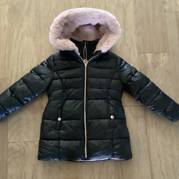 Michael Kors Toddler Girls Heavy Weight Coat, size 3T - Picture 15 of 15